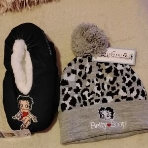 Betty Boop Beanie and Slipper Set